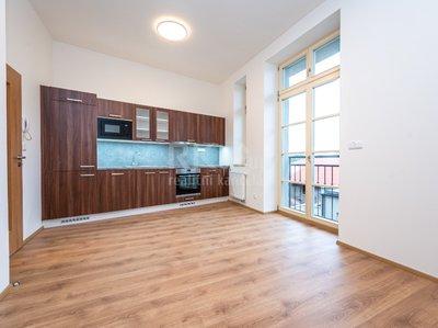 Pronájem bytu 2+kk 39 m² Slaný