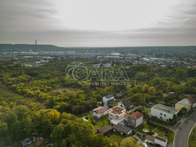 Prodej stavební parcely 4843 m² Kosmonosy