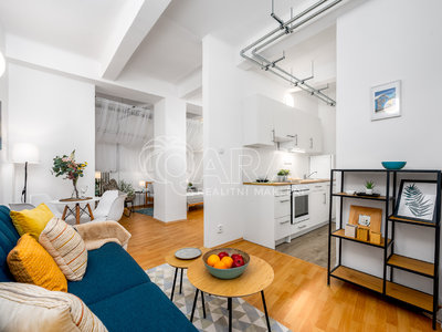 Prodej bytu 1+kk, garsoniery 37 m² Praha