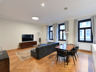 Pronájem bytu 3+kk 90 m² Praha