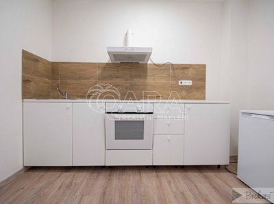 Pronájem bytu 1+1 30 m² Praha