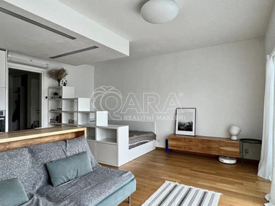 Pronájem bytu 1+kk, garsoniery, 42m²