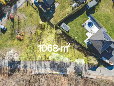 Prodej stavební parcely 1068 m² Zdiby