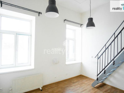 Pronájem bytu 2+kk 48 m² Praha