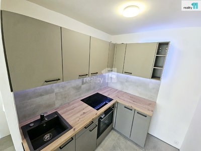 Pronájem bytu 2+kk 43 m² Praha