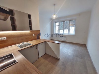 Pronájem bytu 1+kk, garsoniery 25 m² Praha