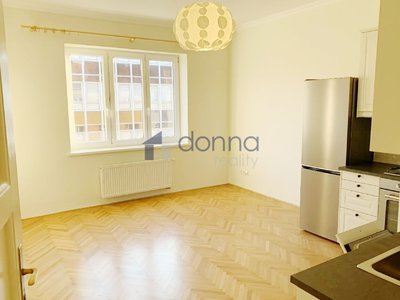 Pronájem bytu 2+kk, 44m²