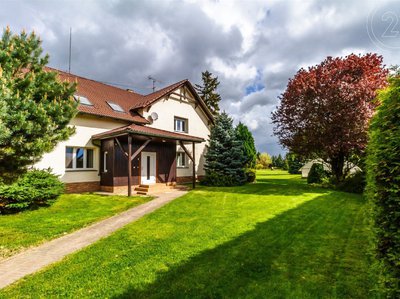 Prodej rodinného domu, 287m²
