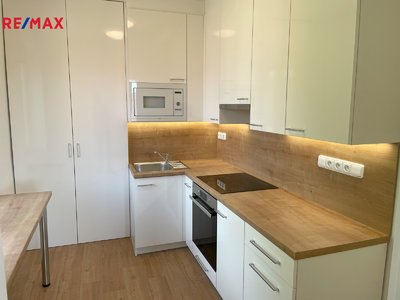 Pronájem bytu 2+1 50 m² Zbýšov
