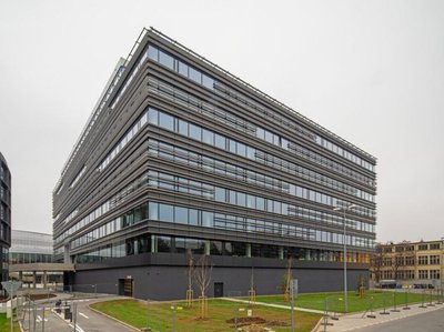 Pronájem kanceláře, 752m²