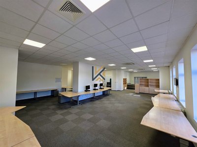 Pronájem obchodu 203 m² Praha