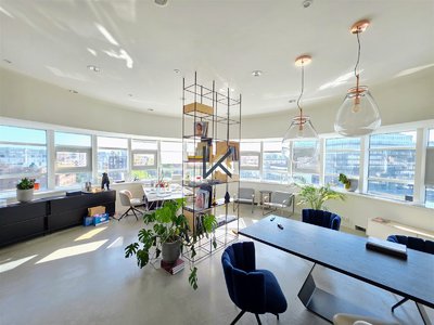 Pronájem kanceláře 282 m² Praha