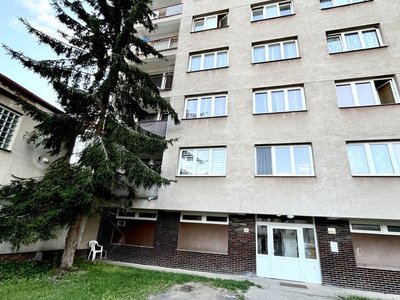 Prodej bytu 2+1 51 m² Jince