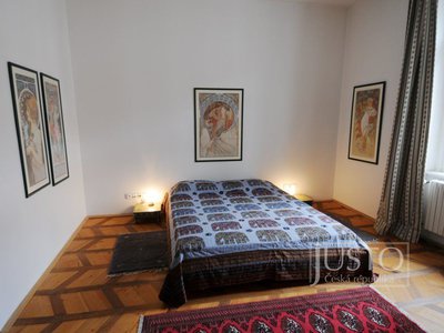 Pronájem bytu 2+1 80 m² Praha