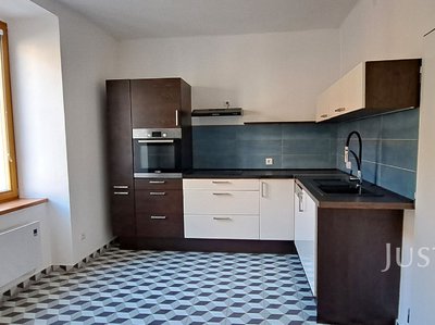 Pronájem bytu 3+1 64 m² Písek