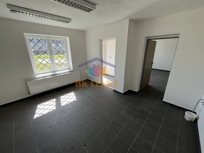 Pronájem skladu, 182m²