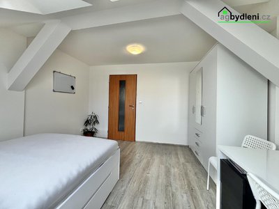 Pronájem bytu 2+kk 48 m² Plzeň