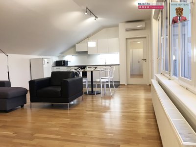 Pronájem bytu 3+kk 92 m² Brno