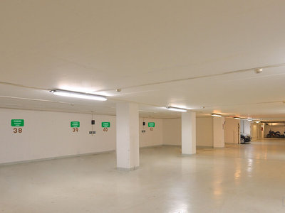 Pronájem parkovacího místa 12 m² Praha