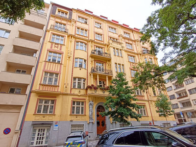 Pronájem bytu 3+1 125 m² Praha