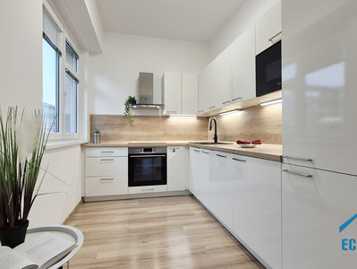 Prodej bytu 3+1 77 m² Praha