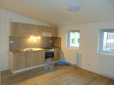 Pronájem bytu 2+kk 69 m² Pardubice