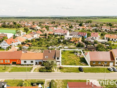 Prodej stavební parcely, 692m²