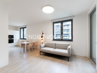 Pronájem bytu 2+kk 65 m² Praha
