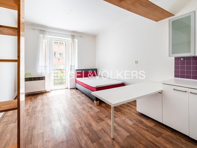 Pronájem bytu 2+kk 52 m² Praha