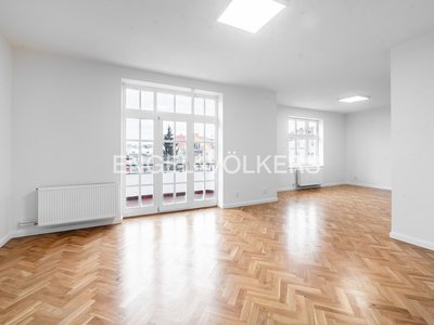 Pronájem bytu 5+kk 217 m² Praha