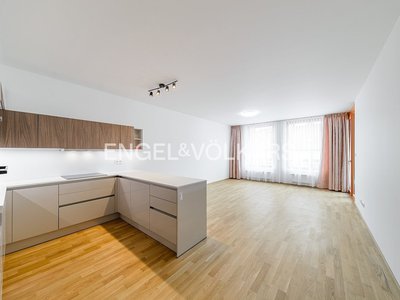 Pronájem bytu 3+kk 92 m² Praha