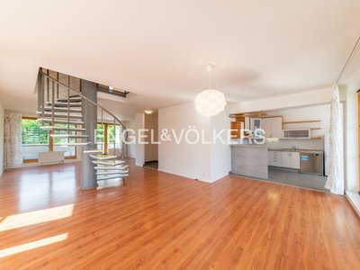 Pronájem bytu 4+kk 166 m² Praha