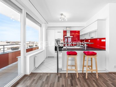 Pronájem bytu 3+kk 100 m² Praha