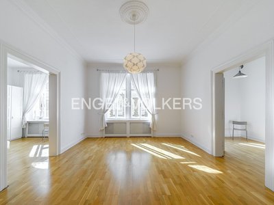 Pronájem bytu 4+1 126 m² Praha