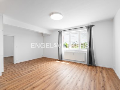 Pronájem bytu 2+kk 50 m² Praha