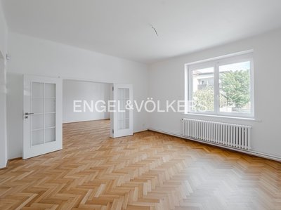 Pronájem vily 255 m² Praha