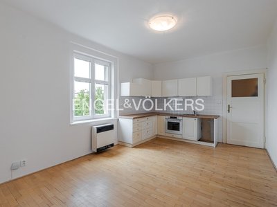 Pronájem bytu 2+kk 45 m² Praha