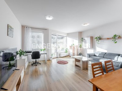 Pronájem bytu 2+kk, 67m²