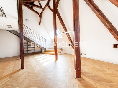 Pronájem bytu 3+kk 131 m² Praha