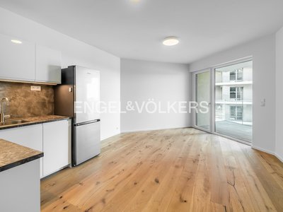 Pronájem bytu 1+kk, garsoniery 33 m² Praha