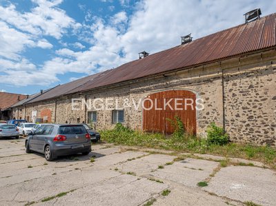 Pronájem výrobního objektu, 868m²