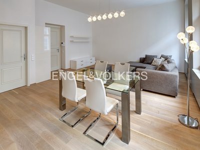 Pronájem bytu 2+kk 66 m² Praha