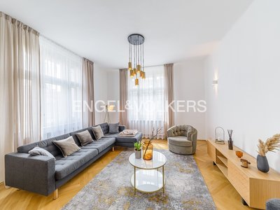 Pronájem bytu 4+1 145 m² Praha