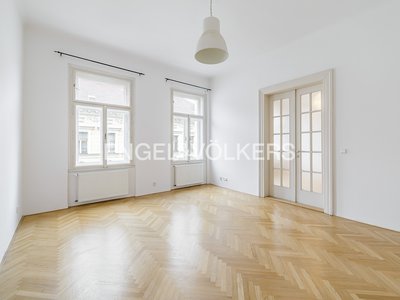 Pronájem bytu 2+1 89 m² Praha