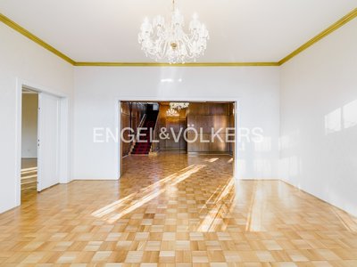 Pronájem vily 460 m² Praha