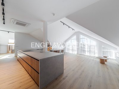 Pronájem bytu 2+kk 112 m² Praha