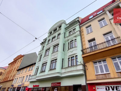 Pronájem kanceláře, 250m²