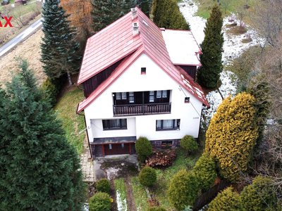 Prodej rodinného domu, 180m²
