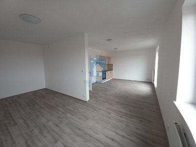 Pronájem bytu 1+kk, garsoniery, 42m²