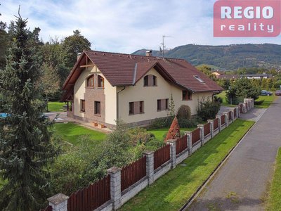 Prodej rodinného domu, 278m²